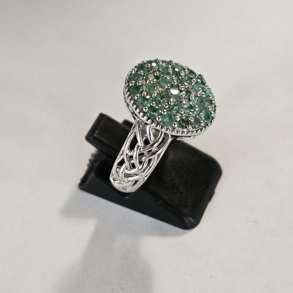 Genuine Emerald Ring in Platinum over Sterling Silver Sz 8 💚 - Picture 4 of 5